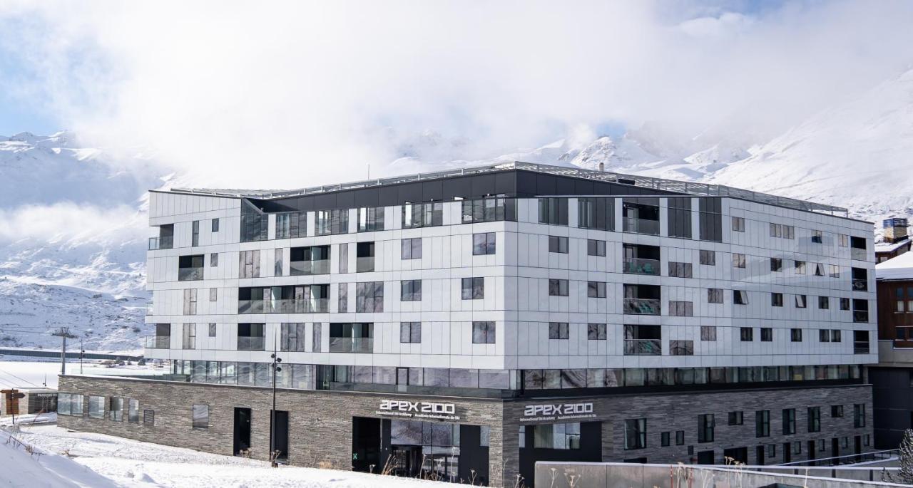 Apex2100 International Ski Academy Тин Екстериор снимка